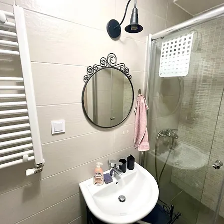 The Away From 아파트 *